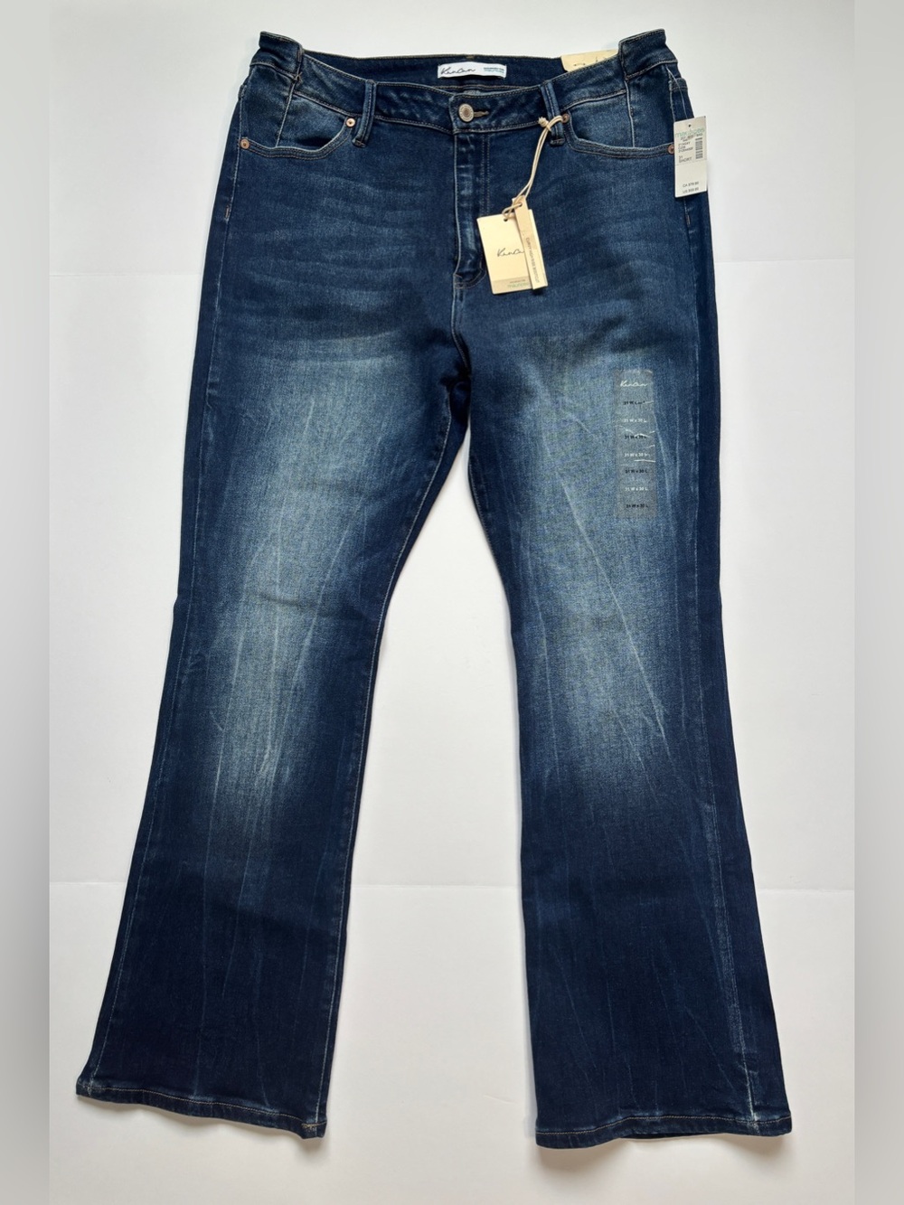 NWT Kancan Curvy High Rise Bootcut Sz 31x30 11/12 Short Dark Wash Maurices